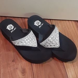 Yellow Box Flip-flops